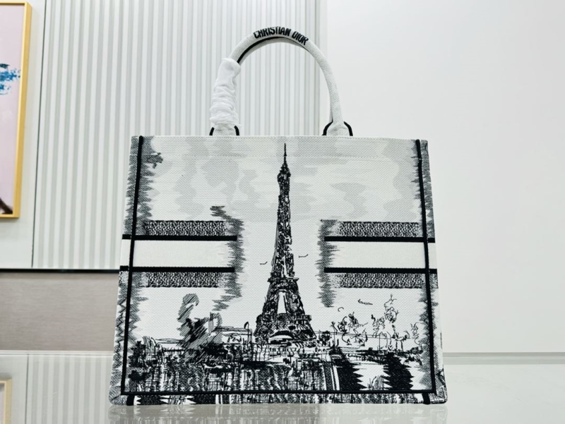 Dior Shopping Bags